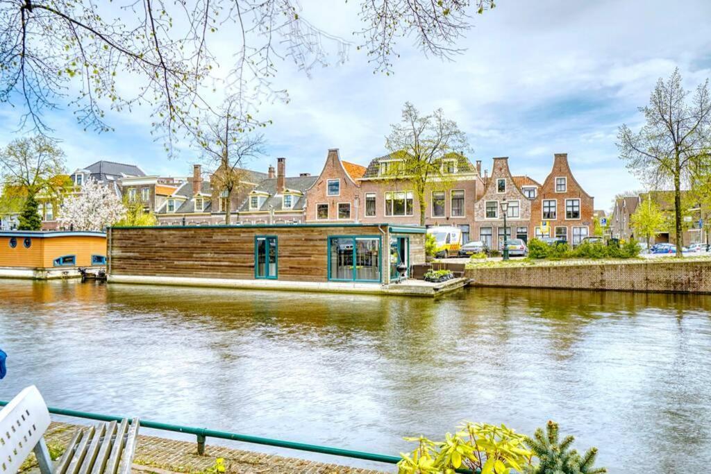 Beautiful Houseboat In The Centre Of Leiden ليدن المظهر الخارجي الصورة